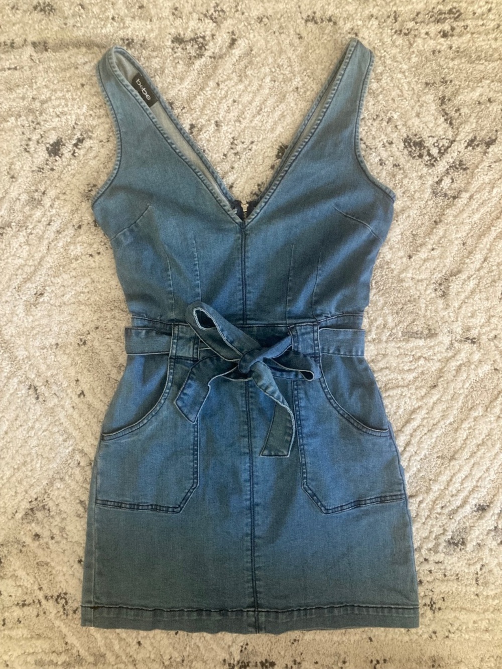 NEW bebe denim blue double v neck tie belt zipper dress XS/S